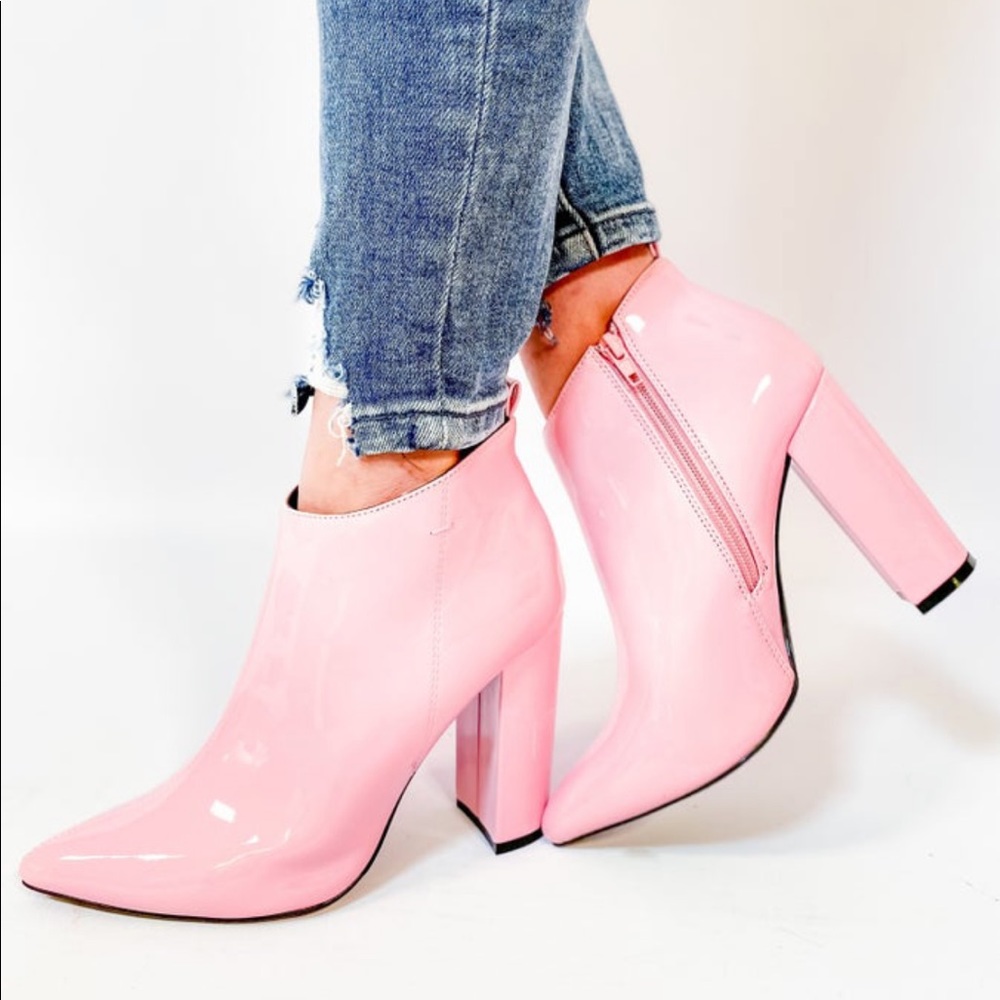 NWT Qupid Pink Ankle Boots size 8